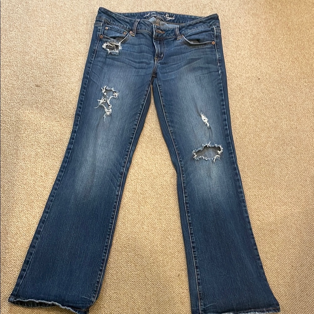 American Eagle Outfitters Flare Jeans in Medium Blue